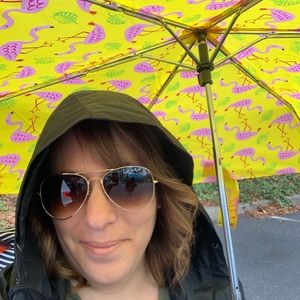 Meet your Posher, Traci